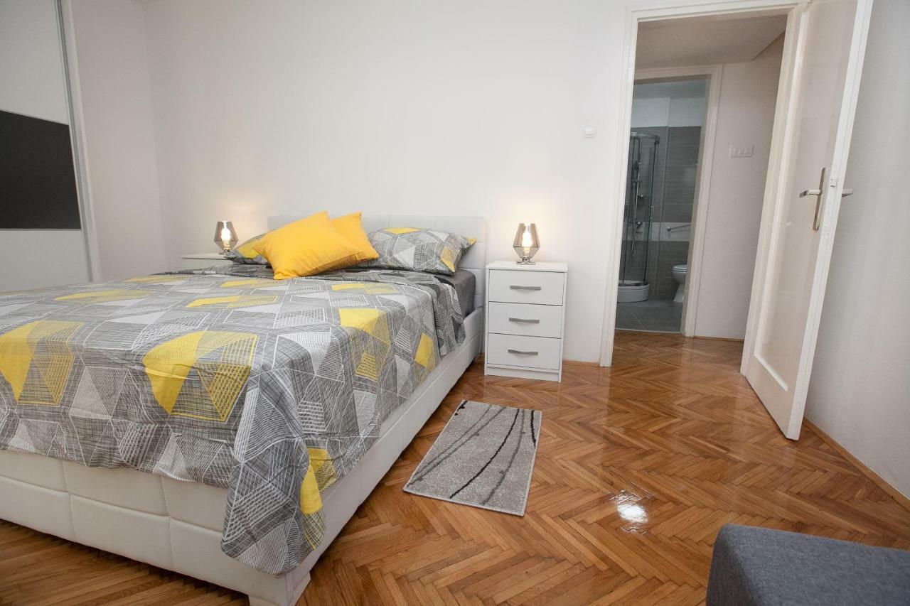 Downtown Apartment Kole Zadar Bagian luar foto