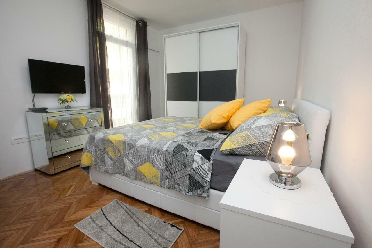 Downtown Apartment Kole Zadar Bagian luar foto